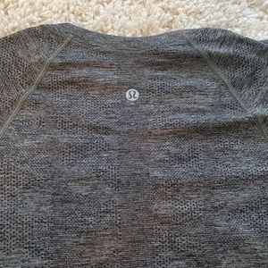Lululemon Swiftly Tech Short sleeve